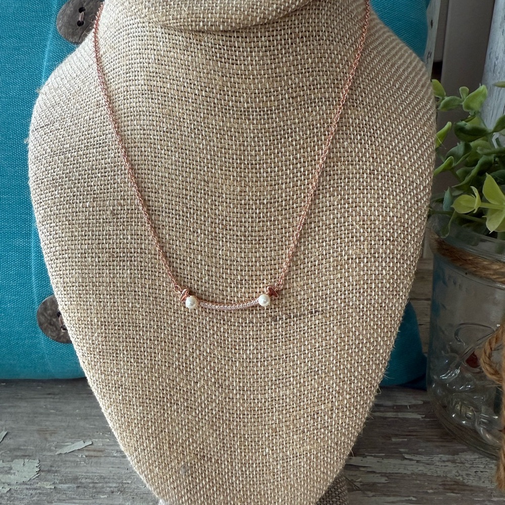 Rose Gold and Pearl Necklace